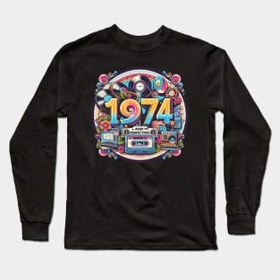 1974 Birthday Nostalgia: Vinyl records and tapes, Born in '74, 70s groovy vibes Long Sleeve T-Shirt